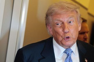 Trump obchodoval na burze průměrně 59krát denně. Analytici jsou v šoku - Novinky